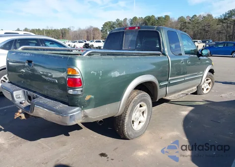 2000 Toyota Tundra Sr5 V8 z USA, uszkodzony, nr VIN 5TBRT3418YS001269